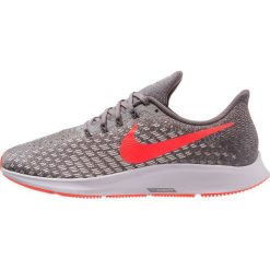 Nike Performance AIR ZOOM PEGASUS 35 Obuwie do biegania treningowe thunder grey/bright crimson/phantom. Buty do biegania męskie marki Nike Performance. W wyprzedaży za 399.20 zł.