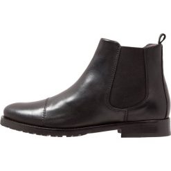 Royal RepubliQ NANO CHELSEA Botki black. Buty zimowe męskie marki Royal RepubliQ. W wyprzedaży za 743.20 zł.