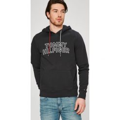 Tommy Hilfiger - Bluza. Czarne bluzy z kapturem męskie marki Tommy Hilfiger. W wyprzedaży za 329.90 zł.