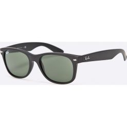 Ray-Ban - Okulary New Wayfarer. Szare okulary przeciwsłoneczne męskie Ray-Ban, z materiału. Za 479.90 zł.