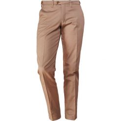 DRYKORN Chinosy beige. Eleganckie spodnie męskie marki DRYKORN. Za 509.00 zł.
