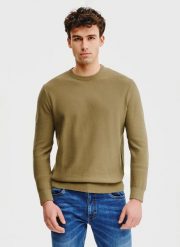 PAKO LORENTE – Oliwkowy sweter męski. Zielone swetry męskie Pako Lorente, bez wzorów, z bawełny, bez kołnierzyka, bez ramiączek. Za 99.99 zł.
