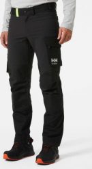 Helly Hansen Spodnie Robocze Helly Hansen Oxford Elasty Black. Czarne długie spodnie sportowe męskie Helly Hansen, bez wzorów. Za 487.62 zł.