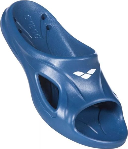 Arena Klapki Arena HYDROSOFT II HOOK navy rozmiar 42. Niebieskie klapki i japonki męskie ARENA, bez wzorów. Za 122.74 zł.