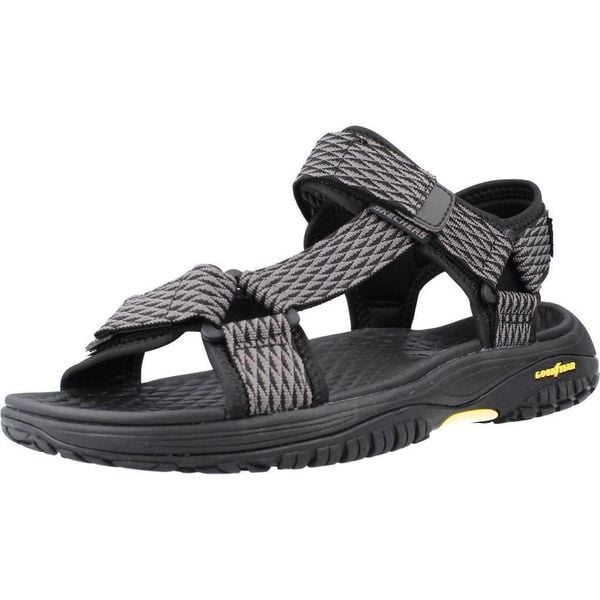 Sandały Mężczyzna Skechers Relaxed Fit: Lomell Rip Tide czarny. Szare sandały męskie Skechers, z tkaniny, bez zapięcia. Za 331.99 zł.