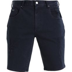 Armani Exchange Szorty jeansowe navy. Jeansy męskie marki Armani Exchange. W wyprzedaży za 351.20 zł.
