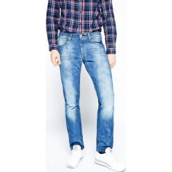 Wrangler - Jeansy Greensboro All Blue. Niebieskie jeansy męskie Wrangler, bez wzorów, z bawełny, klasyczne, z standardowym stanem. Za 299.90 zł.