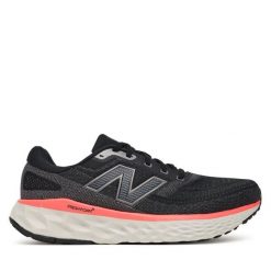 Buty do biegania New Balance. Czarne buty do biegania męskie New Balance, bez wzorów, bez zapięcia, do biegania. Za 399.99 zł.