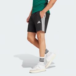 Szorty Essentials 3-Stripes Single Jersey 7-Inch. Białe szorty sportowe męskie ADIDAS, bez wzorów, z jersey, sportowe. W wyprzedaży za 111.75 zł.