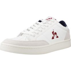Buty LE COQ SPORTIF COURTNET Biały. Białe buty trekkingowe męskie le coq sportif, bez wzorów, ze skóry, bez zapięcia, trekkingowe. Za 312.99 zł.