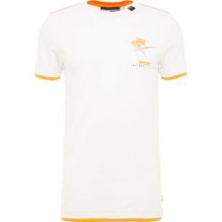 Plein Sport ROUND NECK AGILE Tshirt z nadrukiem white/orange. T-shirty męskie marki Plein Sport. W wyprzedaży za 356.95 zł.