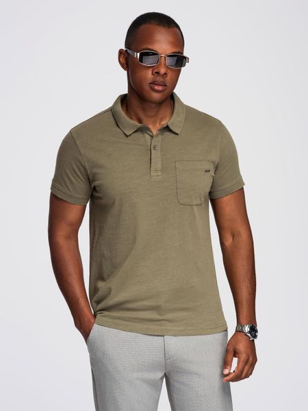 Koszulka polo klasyczna z bawełnianej dzianiny ciemnooliwkowa V5 OM-POWS-0142 XXL. Zielone koszulki polo męskie Ombre, m, bez wzorów, z bawełny, klasyczne, bez kołnierzyka, bez ramiączek. Za 166.41 zł.