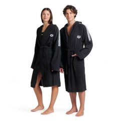 Szlafrok Arena Team Stripe Robe. Białe szlafroki męskie ARENA, m, bez wzorów, bez kaptura. Za 219.99 zł.