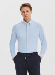 PAKO LORENTE – Niebieska dzianinowa koszula męska. Niebieskie koszule męskie Pako Lorente, m, bez wzorów, z dzianiny, bez kołnierzyka, bez ramiączek. Za 299.99 zł.