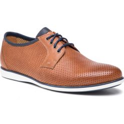 Półbuty KRISBUT - 5197-2-9 Cognac. Brązowe codzienne półbuty męskie Krisbut, bez wzorów, z materiału, bez obcasa, bez zapięcia. Za 259.00 zł.