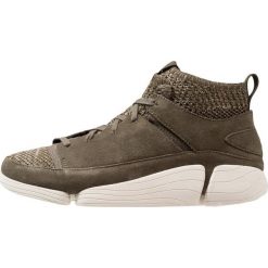 Clarks Originals TRIGENIC EVO Sneakersy wysokie olive. Zielone buty sportowe na co dzień męskie Clarks Originals, z gumy. Za 759.00 zł.