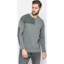 Review - Longsleeve. Koszulki męskie z długim rękawem marki Review. W wyprzedaży za 49.90 zł.