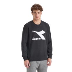 Bluza męska DIADORA SWEATSHIRT CREW CHROMIA. Czarne bluzy nierozpinane męskie Diadora, m, bez wzorów, bez ramiączek, bez kaptura. Za 99.99 zł.