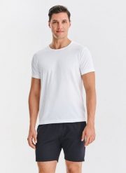 PAKO LORENTE – Biało-czarna piżama męska z bawełną. Białe piżamy męskie Pako Lorente, m, bez wzorów, z bawełny, bez kołnierzyka, bez ramiączek. Za 199.99 zł.