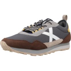 Buty MUNICH UM 87 Zielony. Zielone buty trekkingowe męskie Munich, bez wzorów, ze skóry, bez zapięcia. Za 398.99 zł.