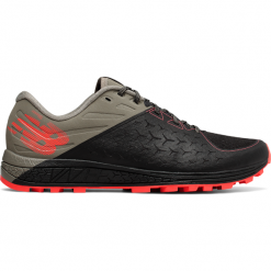 New Balance MTSUMFG2. Buty do biegania męskie marki KALENJI. W wyprzedaży za 239.99 zł.