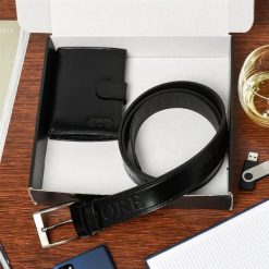 Zestaw męski skórzany premium Beltimore portfel pasek U17 : Kolory - czarny, Rozmiar pasków - r.90-105 cm. Czarne portfele męskie bez wzorów. Za 114.90 zł.