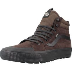 Buty VANS MTE SK8-HI WATERPROOF Brązowy. Brązowe buty trekkingowe męskie Vans, bez wzorów, ze skóry, bez zapięcia, trekkingowe. Za 637.99 zł.