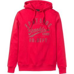 Bluza z kapturem Slim Fit bonprix czerwony. Bluzy nierozpinane męskie marki bonprix. Za 59.99 zł.