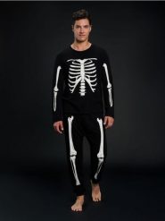Piżama dwuczęściowa z motywem halloweenowym - czarny. Czarne piżamy męskie Sinsay, l, bez wzorów, bez kołnierzyka, bez ramiączek. Za 49.99 zł.