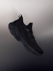 4F Niskie sneakersy Velocity E-knit męskie - czarne 48. Czarne buty sportowe na co dzień męskie 4f, l, bez wzorów, z dzianiny, bez ramiączek, bez kaptura. Za 299.99 zł.