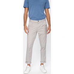 Calvin Klein Jeans - Spodnie. Spodnie na co dzień męskie marki Calvin Klein Jeans. W wyprzedaży za 219.90 zł.
