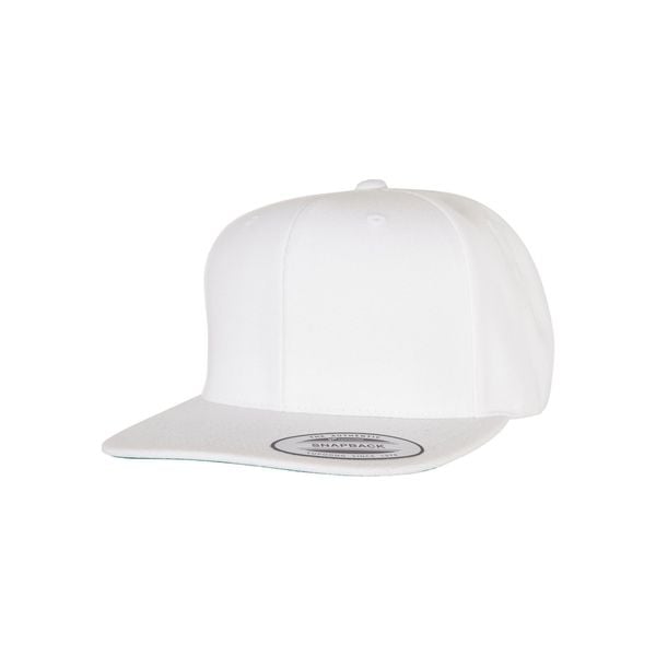 Czapka typu snapback Flexfit Classic. Białe czapki męskie FLEXFIT, bez wzorów. Za 102.00 zł.