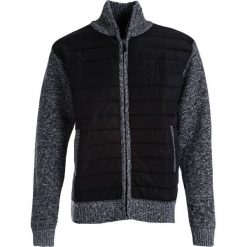 Czarno-Szara Bluza Ankona. Czarne bluzy nierozpinane męskie Born2be, l, bez wzorów, z dzianiny, bez ramiączek, bez kaptura. Za 99.99 zł.