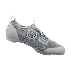 Buty Shimano Sh-Ic501. Szare buty treningowe męskie SHIMANO, bez wzorów, bez zapięcia, rowerowe. W wyprzedaży za 557.80 zł.