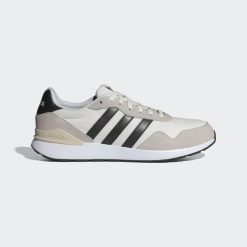 Buty Run 60s 4.0. Białe buty do biegania męskie ADIDAS, bez wzorów, ze skóry, bez zapięcia, trekkingowe. Za 259.00 zł.