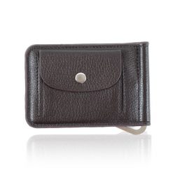 Portfel męski z zapinaną kieszonką SW37 BROWN. Brązowe portfele męskie bez wzorów. Za 50.15 zł.