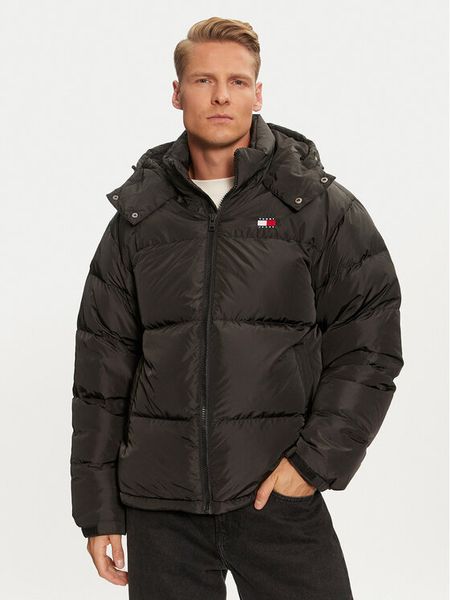 Tommy Jeans Kurtka puchowa Alaska DM0DM19537 Czarny Loose Fit. Czarne kurtki męskie Tommy Jeans, m, bez wzorów, z jeansu, bez ramiączek, bez kaptura. Za 609.00 zł.