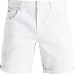Armani Exchange Szorty jeansowe white. Białe szorty męskie marki Armani Exchange, z bawełny. W wyprzedaży za 373.15 zł.