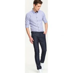 KOSZULA DŁUGI RĘKAW MĘSKA SLIM FIT. Koszule męskie TOP SECRET. W wyprzedaży za 69.99 zł.