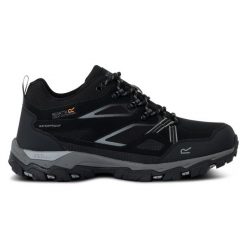 Męskie buty turystyczne Regatta Holcombe 3. Czarne buty trekkingowe męskie Regatta, bez wzorów, z syntetyku, sportowe, bez obcasa, bez zapięcia. W wyprzedaży za 249.99 zł.