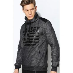 Ciemnoszara Bluza US College. Bluzy nierozpinane męskie marki Born2be. Za 44.99 zł.