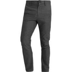GStar BRONSON TAPERED CHINO Chinosy dark grey heather. Eleganckie spodnie męskie marki G-Star. Za 559.00 zł.