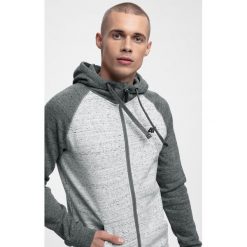 Bluza męska BLM304 - ciemny szary melanż. Bluzy nierozpinane męskie marki 4f. W wyprzedaży za 99.99 zł.