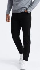 Ombre Męskie spodnie chino o dopasowanym kroju - czarne V1 OM-PACP-0151 M. Czarne długie spodnie sportowe męskie Ombre, bez wzorów. Za 149.99 zł.