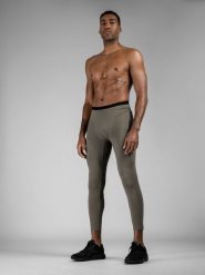 4F Legginsy treningowe z materiałów z recyklingu męskie 4F x Robert Lewandowski S. Brązowe legginsy męskie 4f, l, bez wzorów, z materiału, na fitness i siłownię. W wyprzedaży za 99.99 zł.