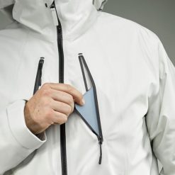 Kurtka narciarska męska Wedze Jour d'Eclipse. Brązowe kurtki narciarskie i snowboardowe męskie WED'ZE, na zimę, l, bez wzorów, z materiału, bez kaptura, narciarskie. Za 2,799.00 zł.