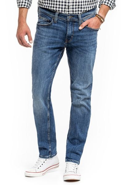 MUSTANG VEGAS MĘSKIE SPODNIE JEANSOWE DENIM BLUE 1014037 5000 583, W32 L34. Niebieskie spodnie na co dzień męskie Mustang, bez wzorów, z bawełny, klasyczne, długie. Za 219.99 zł.