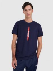 4F T-shirt regular z nadrukiem męski - granatowy L. Niebieskie t-shirty męskie 4f, l, bez wzorów, z bawełny, bez kołnierzyka, bez ramiączek. W wyprzedaży za 49.99 zł.