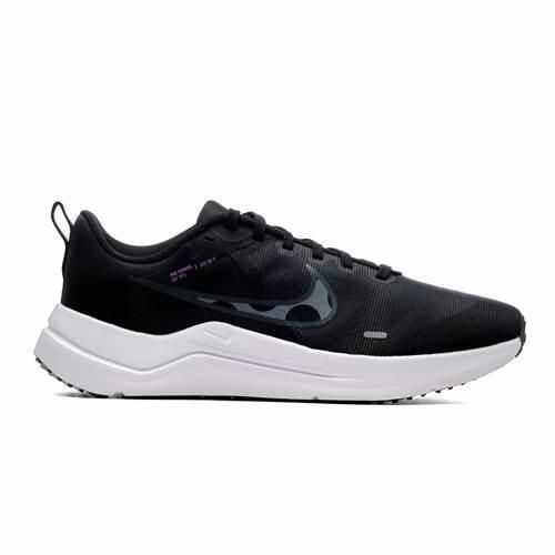 Buty treningowe męskie Nike Downshifter 12. Czarne buty do biegania męskie Nike, bez wzorów, z materiału, bez zapięcia, do biegania, nike downshifter. Za 332.00 zł.