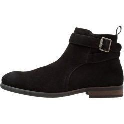 Call it Spring MAYRIA Botki black. Buty zimowe męskie marki Call it Spring. W wyprzedaży za 359.10 zł.